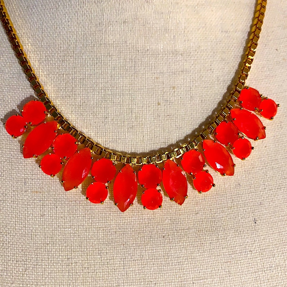 Kate Spade New York orange/coral necklace.
